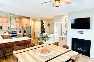 8620 Maynard Pl, Duluth, MN 55807 - Photo 6