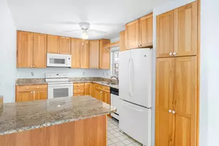 202 E 7th St, Duluth, MN 55805 - Photo 8