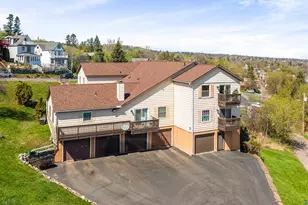 202 E 7th St, Duluth, MN 55805 - Photo 22