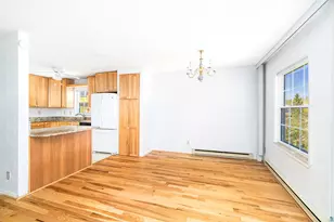 202 E 7th St, Duluth, MN 55805 - Photo 8