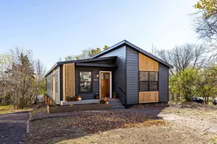 1914 E 1st St, Duluth, MN 55812 - Photo 2