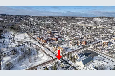 2502 W 3rd St, Duluth, MN 55806 - Photo 28