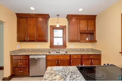 845 Grandview Ave, Duluth, MN 55812 - Photo 4