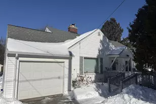 2231 Selmser Ave, Cloquet, MN 55720 - Photo 2