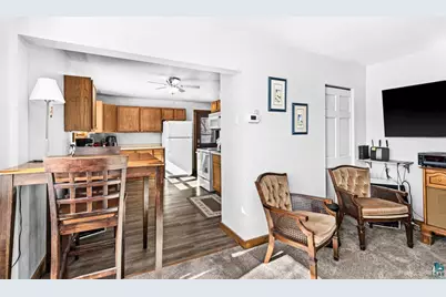 29 W Ideal St, Duluth, MN 55811 - Photo 12
