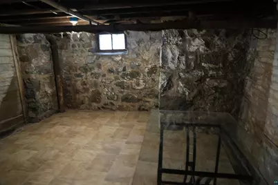 1205 E 3rd St, Duluth, MN 55805 - Photo 32