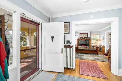 2415 E 2nd St, Duluth, MN 55812 - Photo 8