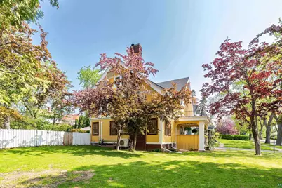 2415 E 2nd St, Duluth, MN 55812 - Photo 4