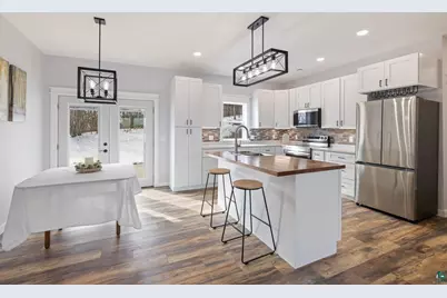 912 Carter Cr, Eveleth, MN 55734 - Photo 12