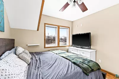 5811 Cody St, Duluth, MN 55807 - Photo 20