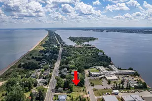 1530 St Louis Ave, Duluth, MN 55802 - Photo 1