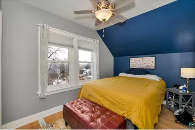 4722 Oneida St, Duluth, MN 55804 - Photo 10