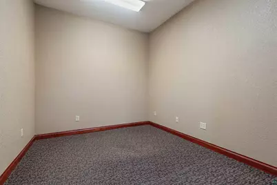 610 Ogden Ave, Superior, WI 54880 - Photo 4