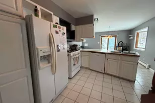 1025 W 8th St, Duluth, MN 55806 - Photo 14