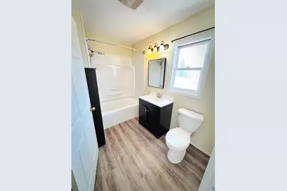 609 10th Ave W, Ashland, WI 54806 - Photo 8