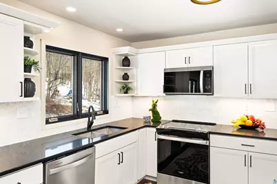 3273 Strand Rd, Duluth, MN 55803 - Photo 26