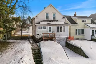 616 Summit St, Eveleth, MN 55734 - Photo 2