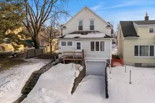 616 Summit St, Eveleth, MN 55734 - Photo 1