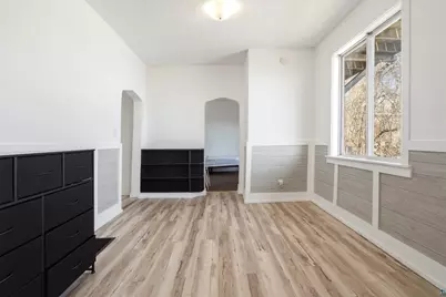 326 N 19th Ave W, Duluth, MN 55806 - Photo 8