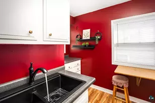 838 Charles Ave, Duluth, MN 55807 - Photo 8