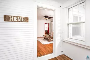 838 Charles Ave, Duluth, MN 55807 - Photo 4