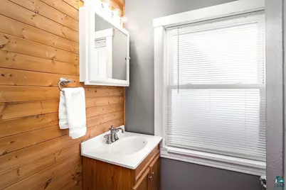 838 Charles Ave, Duluth, MN 55807 - Photo 22