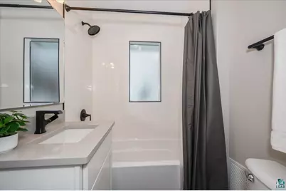 4605 Cooke St, Duluth, MN 55804 - Photo 10