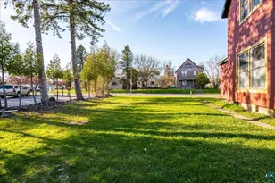 520 7th Ave, Two Harbors, MN 55616 - Photo 4