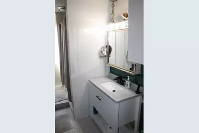 415 3rd Ave, Eau Claire, WI 54703 - Photo 56