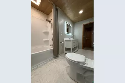 1321 S 13th St, Virginia, MN 55792 - Photo 14