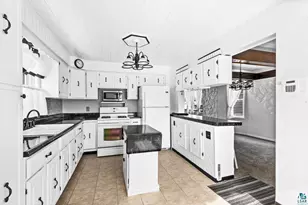 4128 W 4th St, Duluth, MN 55807 - Photo 20