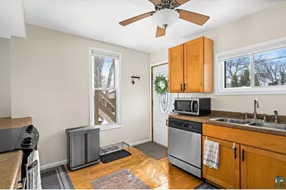 1714 E 4th St, Superior, WI 54880 - Photo 10