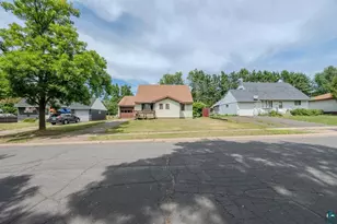 417 Arlington Rd, Hoyt Lakes, MN 55750 - Photo 32