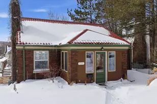 2201 Vermilion Rd, Duluth, MN 55803 - Photo 1
