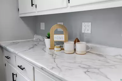 1101 13th St. South, Virginia, MN 55792 - Photo 6