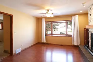 811 N 7th St, Virginia, MN 55792 - Photo 16