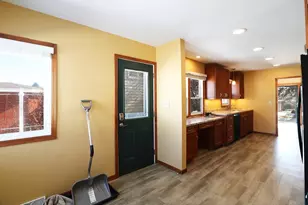 811 N 7th St, Virginia, MN 55792 - Photo 8