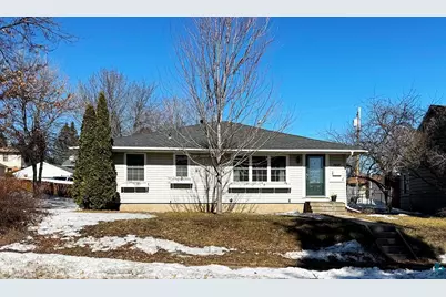 811 N 7th St, Virginia, MN 55792 - Photo 1