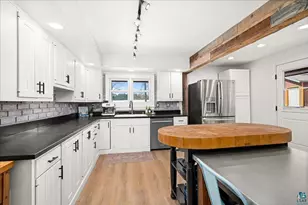 27 W Stark Rd, Esko, MN 55733 - Photo 10