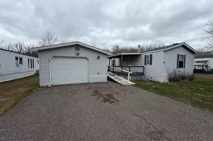 48 Arbutus Dr, Duluth, MN 55810 - Photo 2