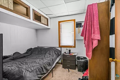 1027 E 9th St, Duluth, MN 55805 - Photo 10