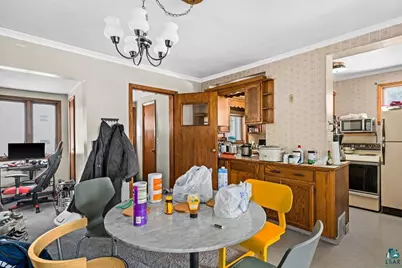 1027 E 9th St, Duluth, MN 55805 - Photo 4