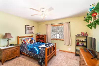 2 Northfield St, Duluth, MN 55803 - Photo 20