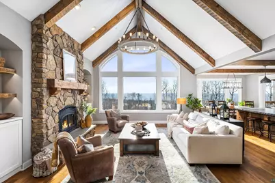 119 Montauk Ln, Duluth, MN 55804 - Photo 2