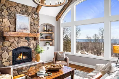 119 Montauk Ln, Duluth, MN 55804 - Photo 4