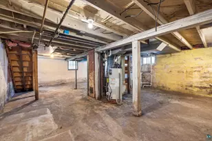 701 E 11th St, Duluth, MN 55802 - Photo 24