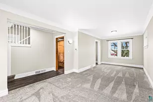 3916 W 4th St, Duluth, MN 55807 - Photo 6