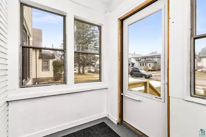 3916 W 4th Street, Duluth, MN 55807 - Photo 4