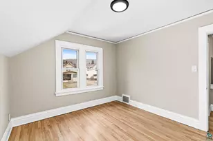 3916 W 4th St, Duluth, MN 55807 - Photo 22