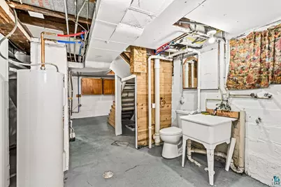 3916 W 4th Street, Duluth, MN 55807 - Photo 32